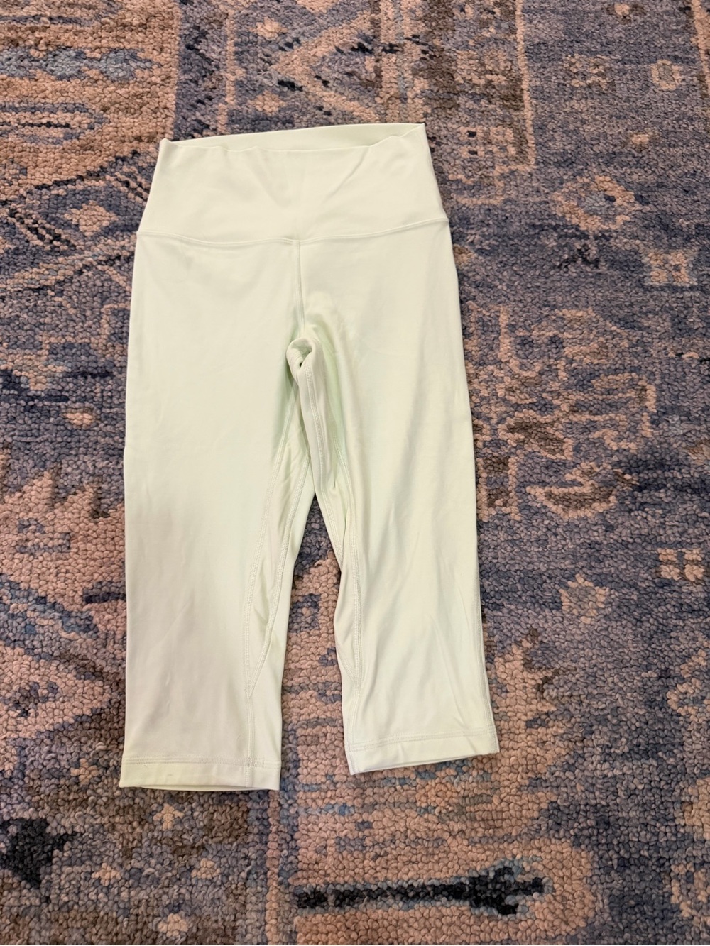 Lululemon double lined align High-Waist Mint Green Active cropped leggings